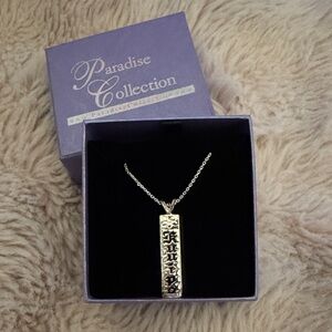 silver pendant necklace